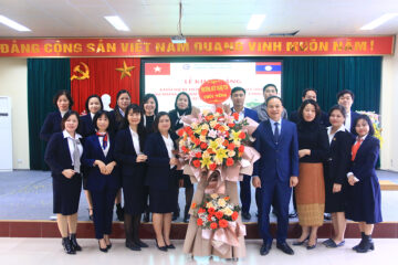 Trường Hữu Nghị T78 long trọng tổ chức lễ khai giảng khối dự bị tiếng Việt năm học 2022 – 2023 và Chào mừng 47 năm Quốc khánh nước CHDCND Lào (02/12/2022 – 02/12/2023)