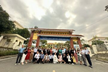 THAM QUAN, TRAO ĐỔI KINH NGHIỆM VỀ CÔNG TÁC QUẢN LÝ VÀ TỔ CHỨC CÁC HOẠT ĐỘNG GIÁO DỤC CỦA  CÁN BỘ, GIÁO VIÊN TRƯỜNG HỮU NGHỊ T78  TẠI TRƯỜNG THPT CHUYÊN LÀO CAI, TỈNH LÀO CAI