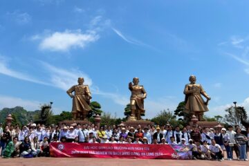 TRƯỜNG HỮU NGHỊ T78 TỔ CHỨC CHO LƯU HỌC SINH LÀO THAM QUAN HỌC TẬP TẠI BẠCH ĐẰNG GIANG (HẢI PHÒNG) VÀ HẠ LONG (QUẢNG NINH)